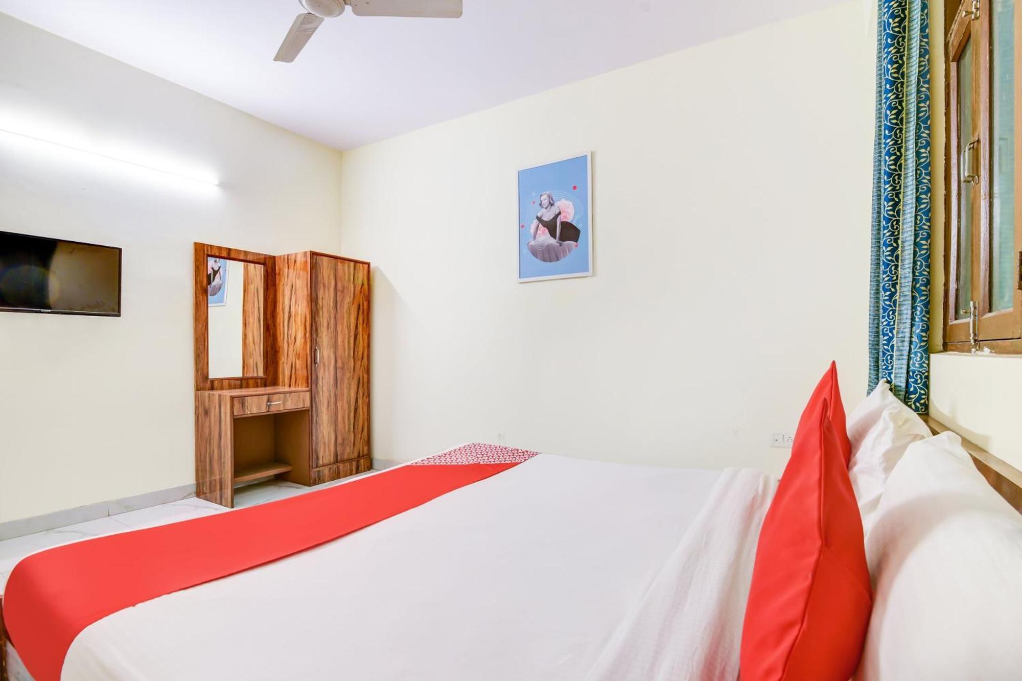 Hotel O 74192 Vishwakarma Palace Δελχί Εξωτερικό φωτογραφία
